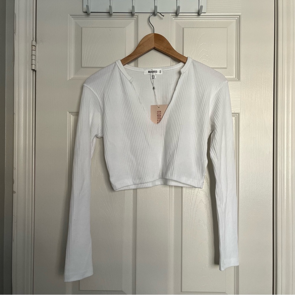 MISSGUIDED Ribbed Crop Top with Notch Neck